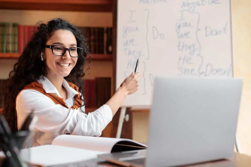 Livestreamed synchronous instruction helps districts address urgent staffing gaps with real-time certified teachers.